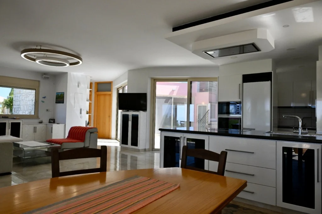 5 Bedroom House for Sale in Kathikas, Paphos District