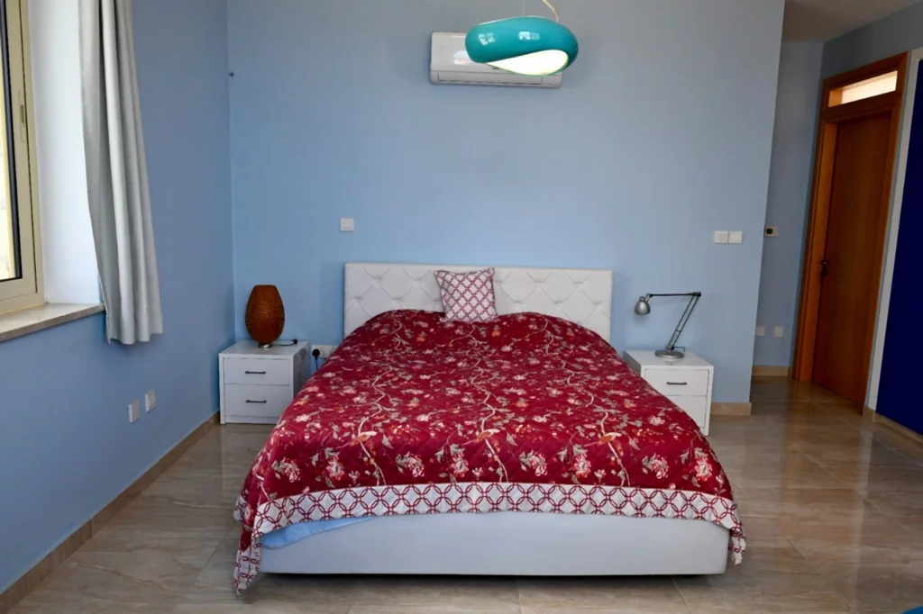 5 Bedroom House for Sale in Kathikas, Paphos District