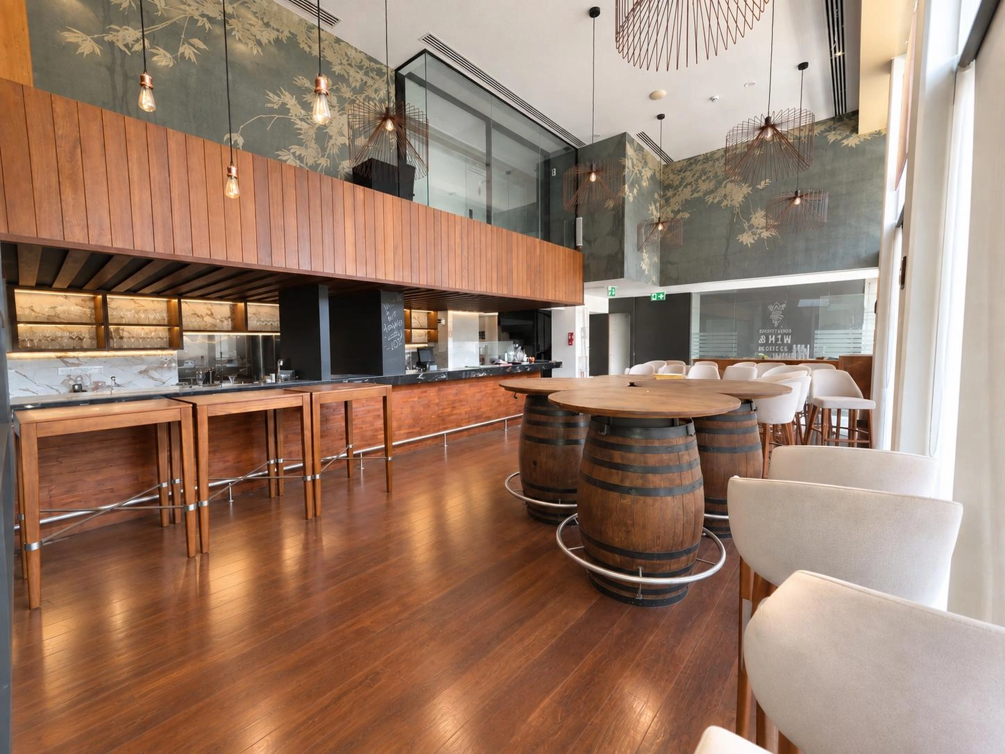180m² Building for Rent