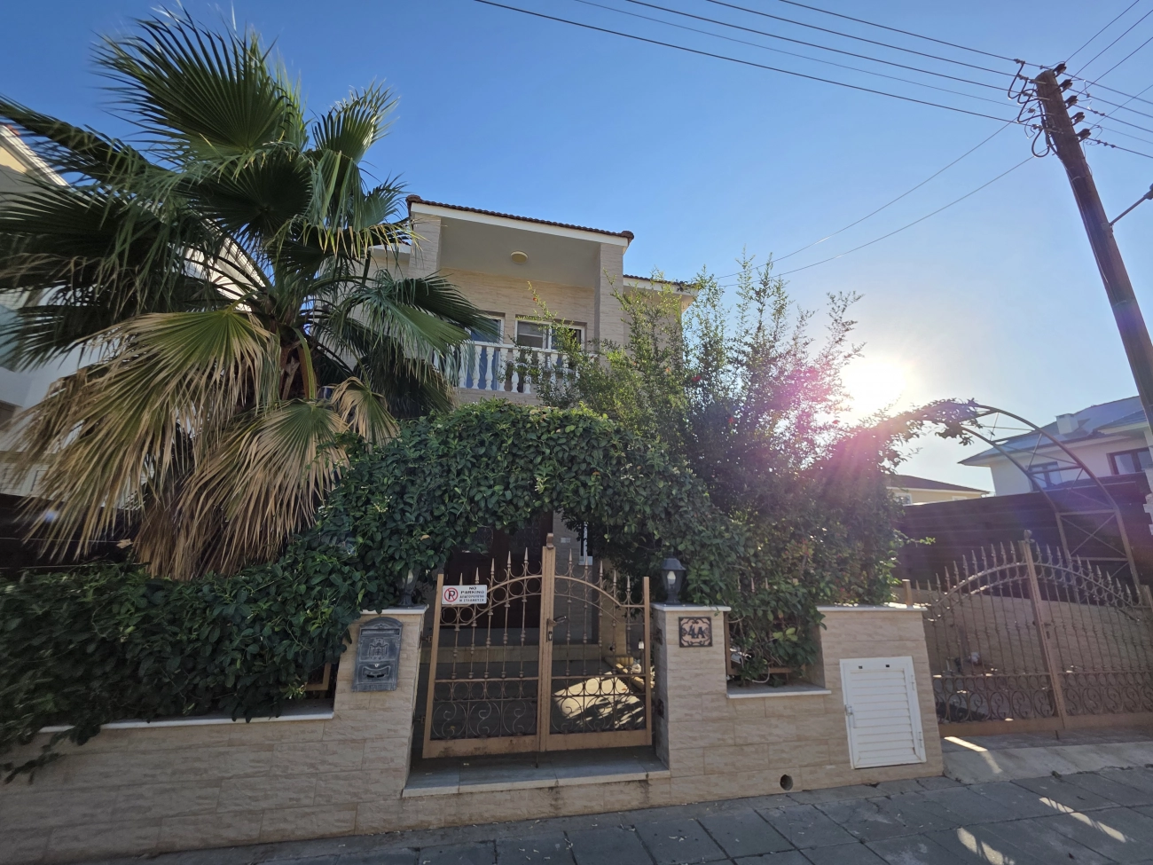 5 Bedroom House for Sale in Oroklini, Larnaca District
