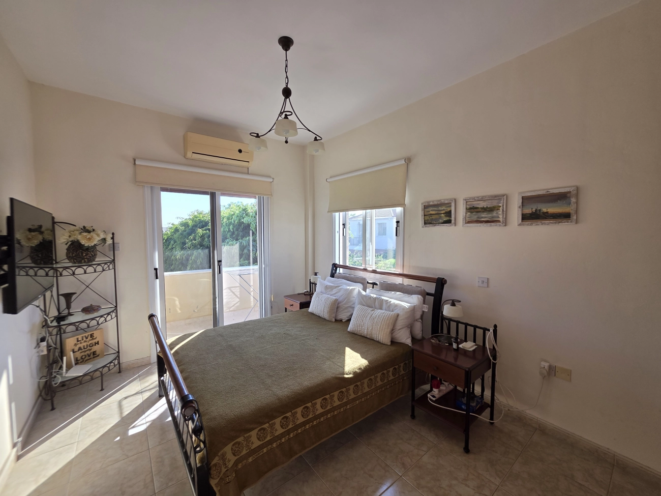 5 Bedroom House for Sale in Oroklini, Larnaca District