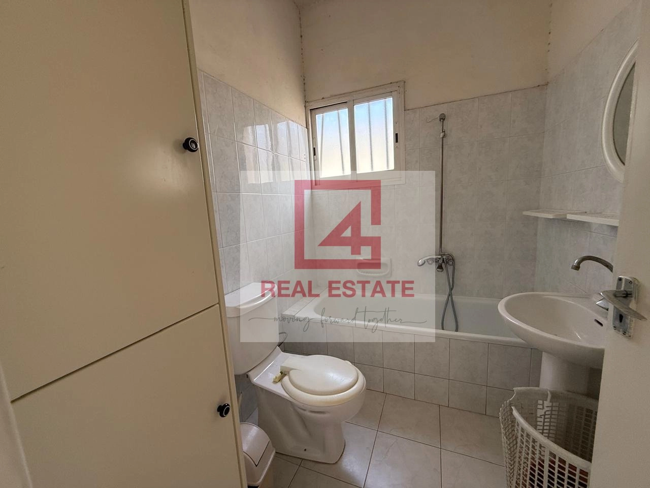 240m² Plot for Sale