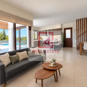 4 Bedroom House for Rent in Parekklisia, Limassol District