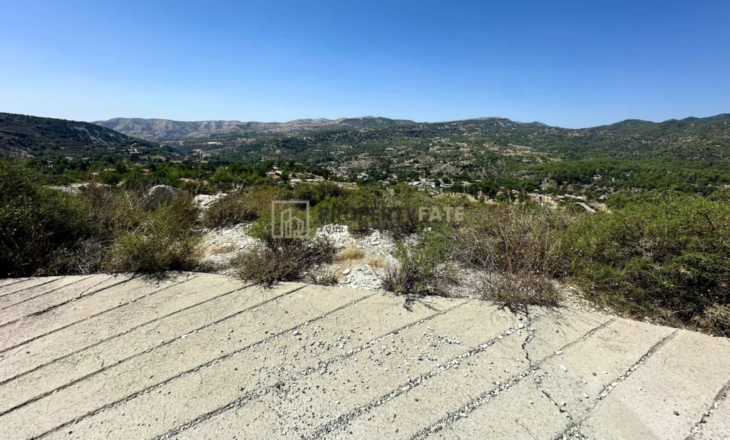 2,342m² Plot for Sale in Trimiklini, Limassol District
