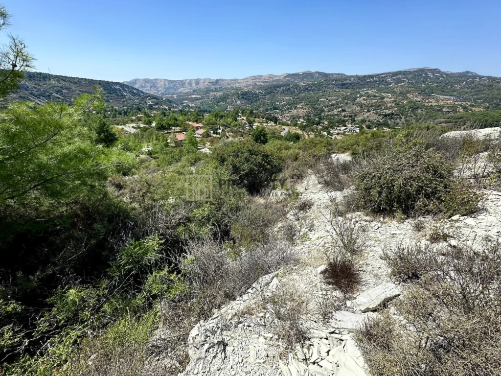 2,342m² Plot for Sale in Trimiklini, Limassol District