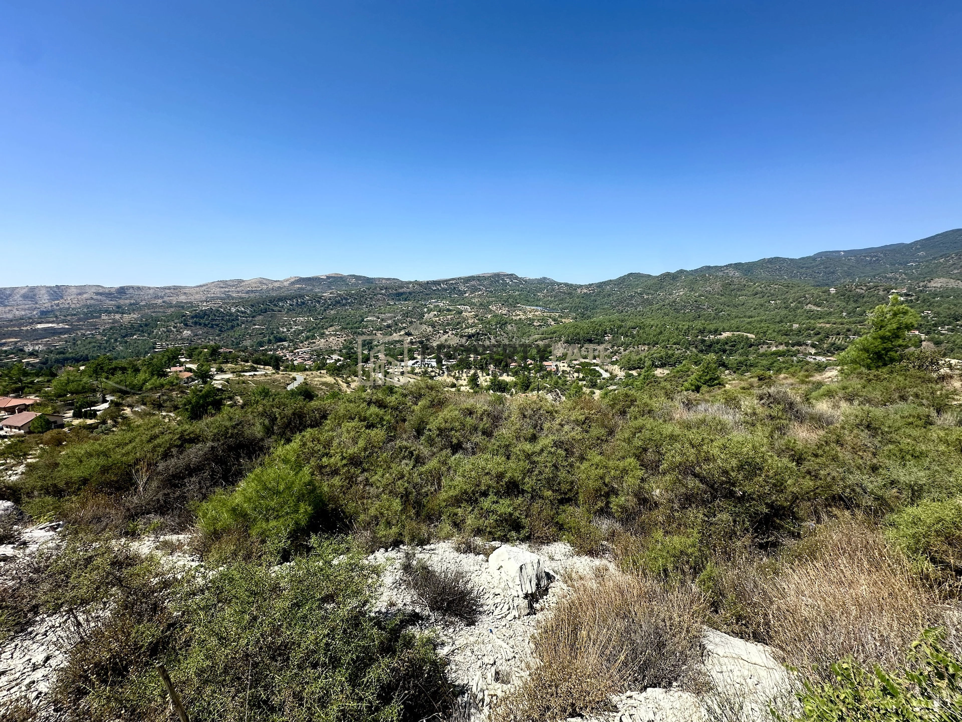 2,342m² Plot for Sale in Trimiklini, Limassol District