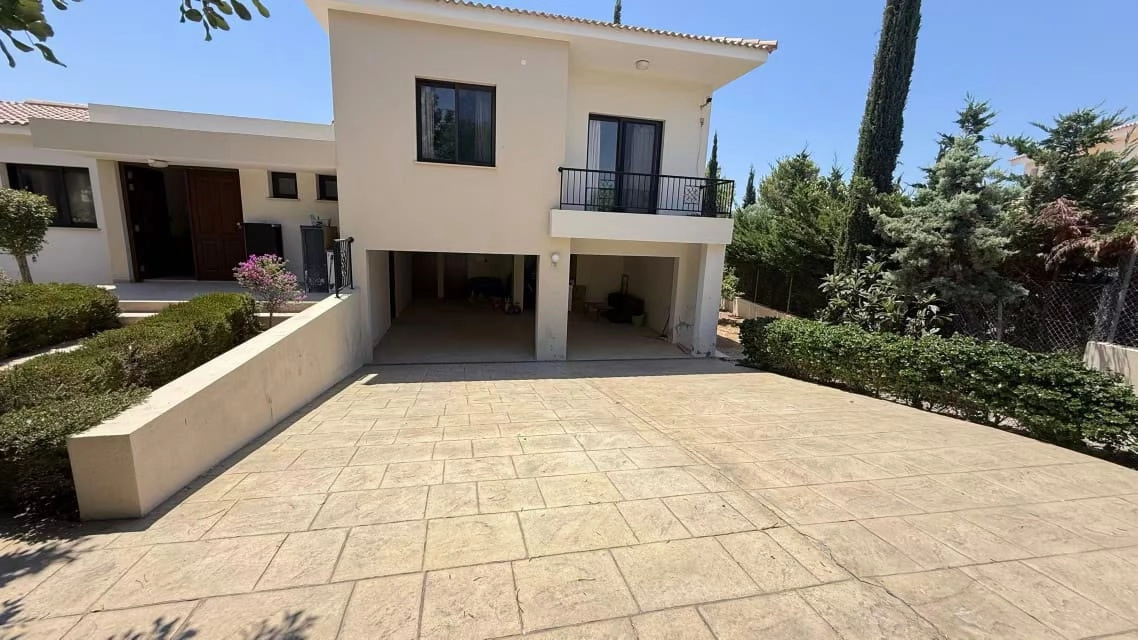 4 Bedroom House for Sale in Secret Valley, Paphos District