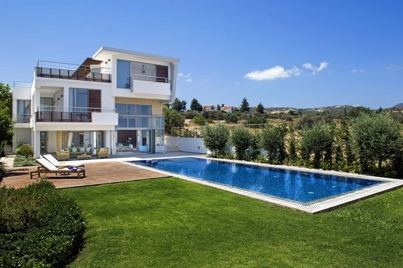4 Bedroom House for Sale in Latchi (Lakki / Latsi), Paphos District