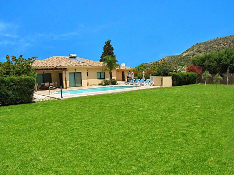 3 Bedroom House for Sale in Pissouri, Limassol District