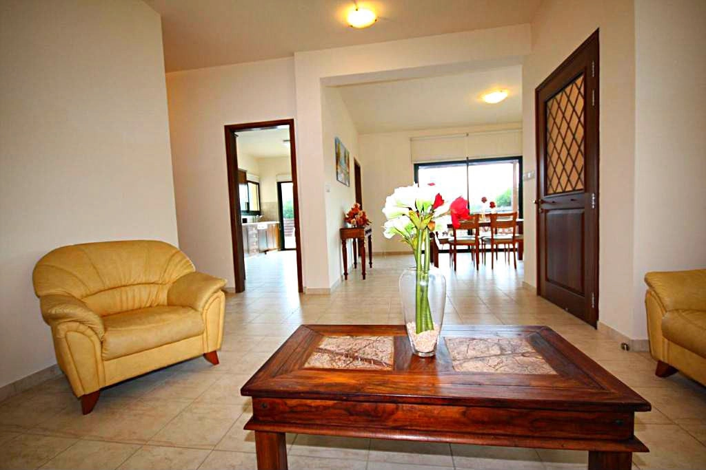 3 Bedroom House for Sale in Pissouri, Limassol District