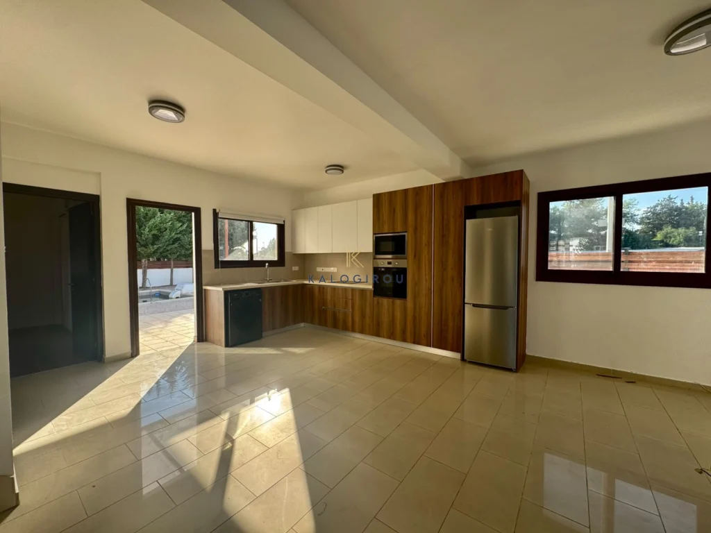 5 Bedroom House for Sale in Dhekelia, Larnaca District