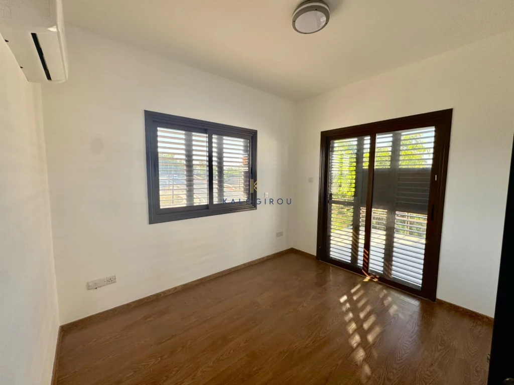 5 Bedroom House for Sale in Dhekelia, Larnaca District