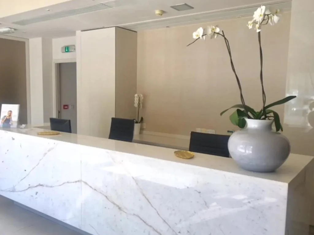 450m² Office for Rent in Agioi Omologites, Nicosia District