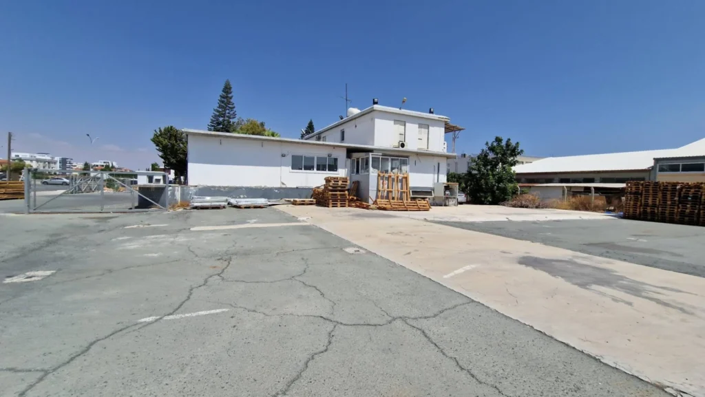 4,144m² Plot for Sale in Aradippou, Limassol District
