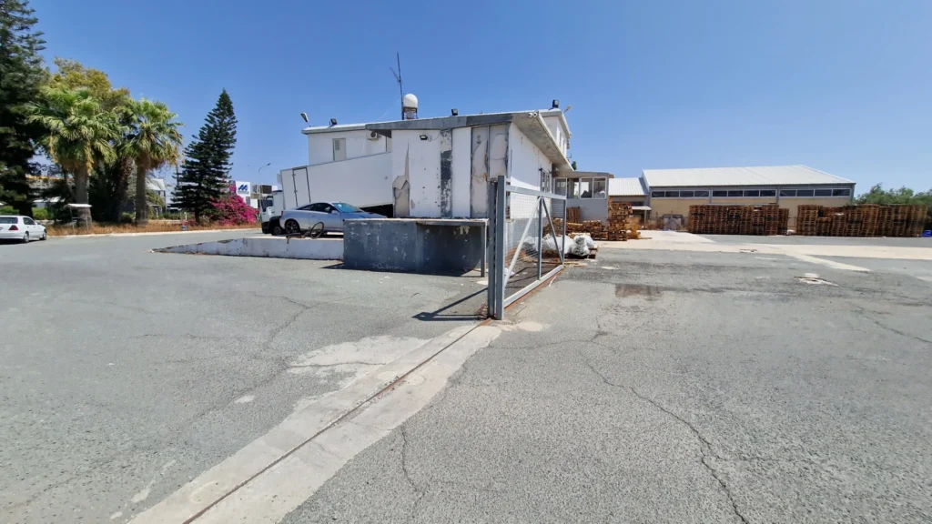 4,144m² Plot for Sale in Aradippou, Limassol District