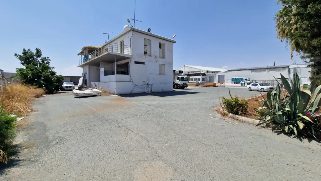 4,144m² Plot for Sale in Aradippou, Limassol District