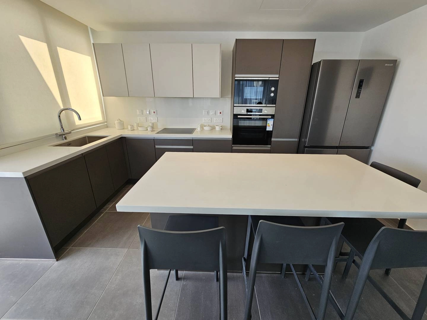 4 Bedroom Apartment for Sale