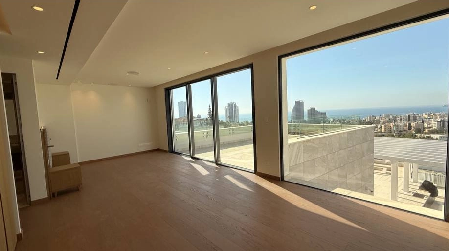 6+ Bedroom House for Sale in Mouttagiaka, Limassol District