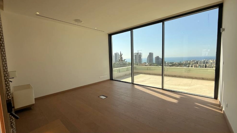 6+ Bedroom House for Sale in Mouttagiaka, Limassol District