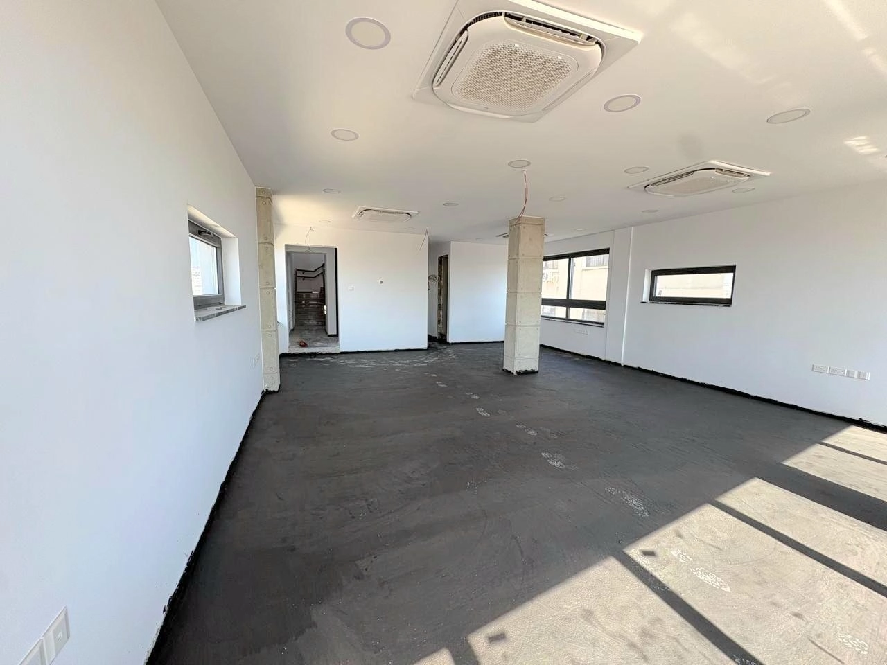99m² Office for Rent in Limassol – Agios Nicolaos