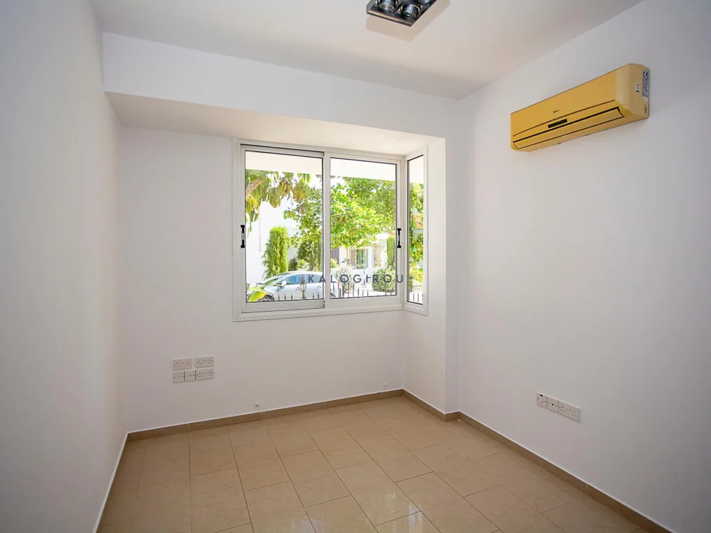 318m² House for Sale in Aradippou, Larnaca District