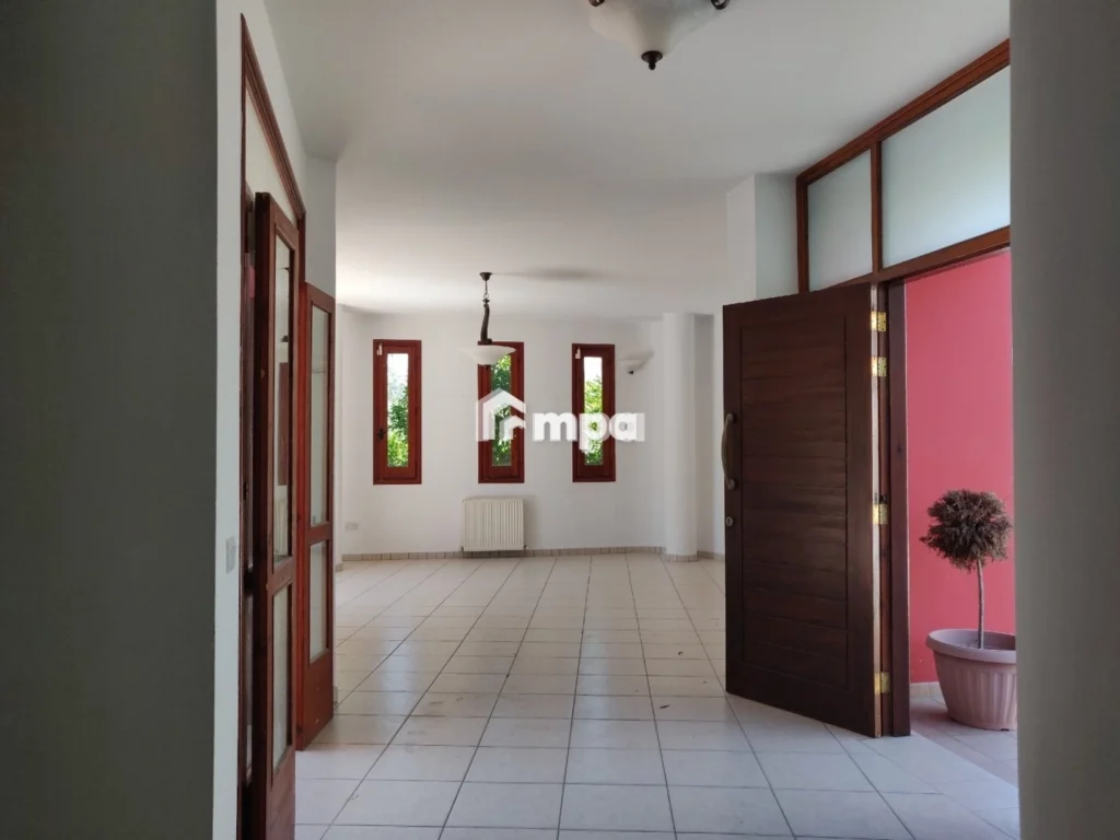 5 Bedroom House for Rent in Agios Dometios, Nicosia District