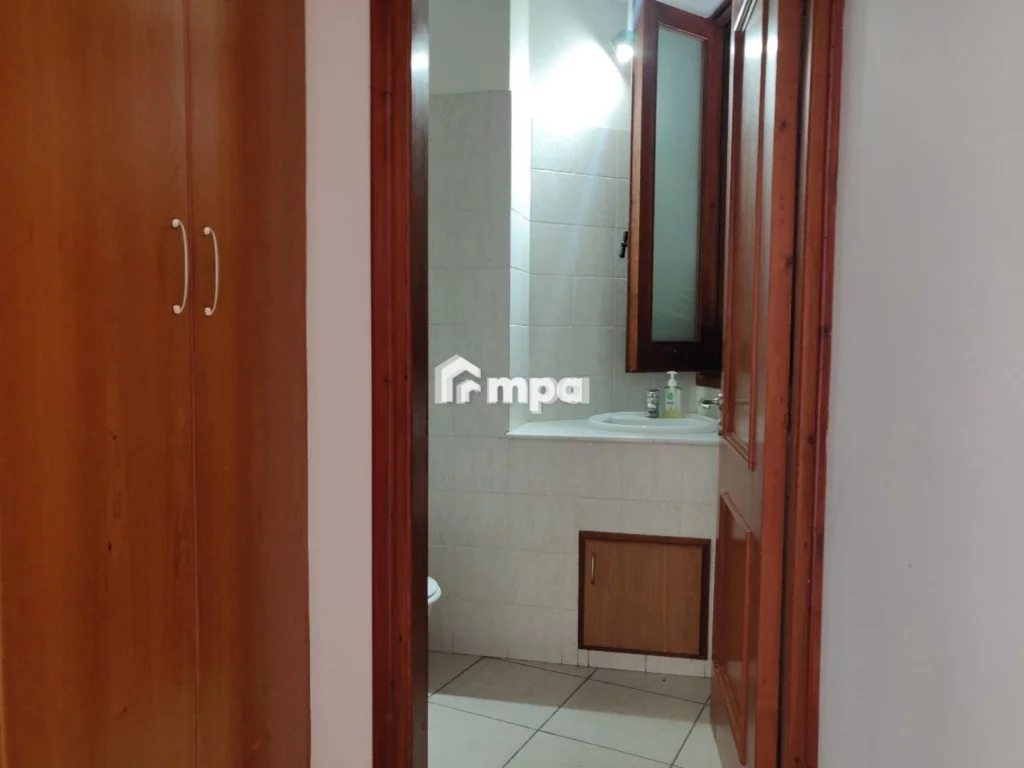 5 Bedroom House for Rent in Agios Dometios, Nicosia District