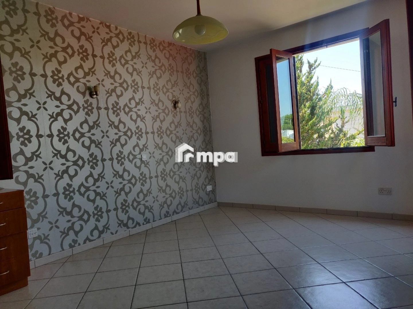 5 Bedroom House for Rent in Agios Dometios, Nicosia District