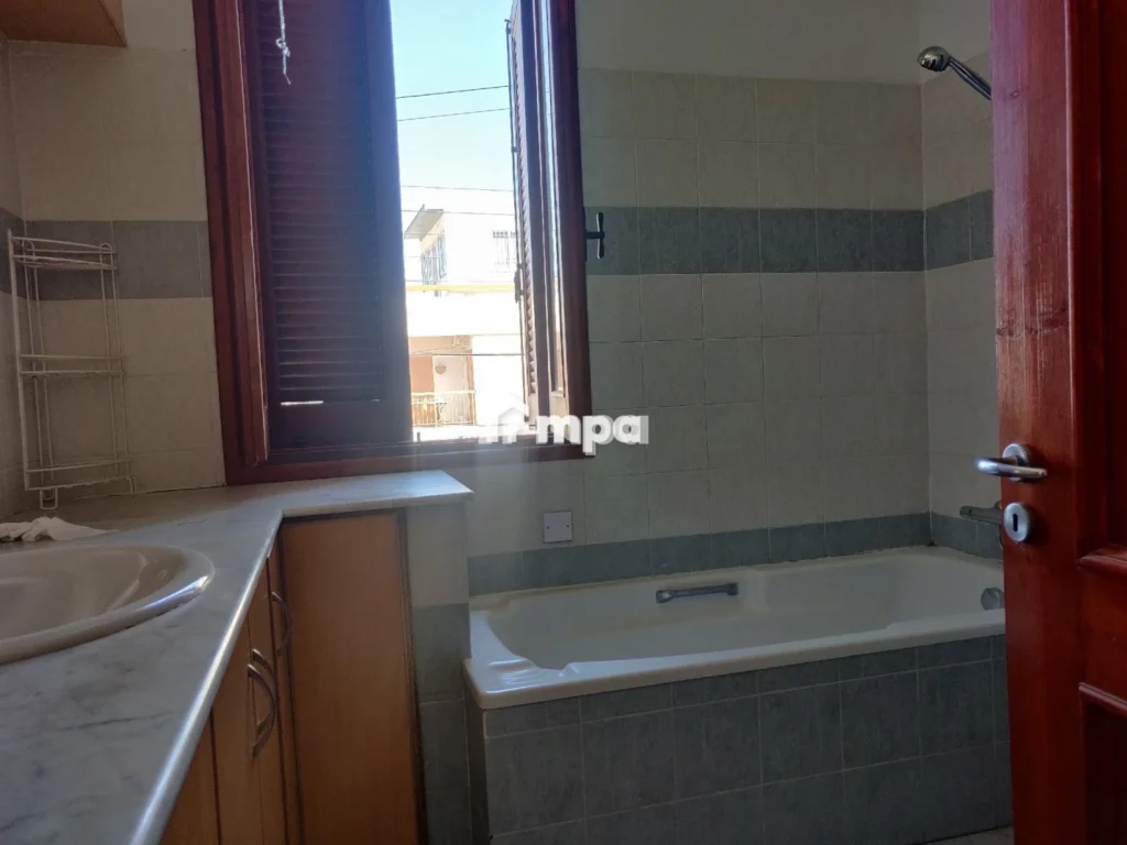 5 Bedroom House for Rent in Agios Dometios, Nicosia District