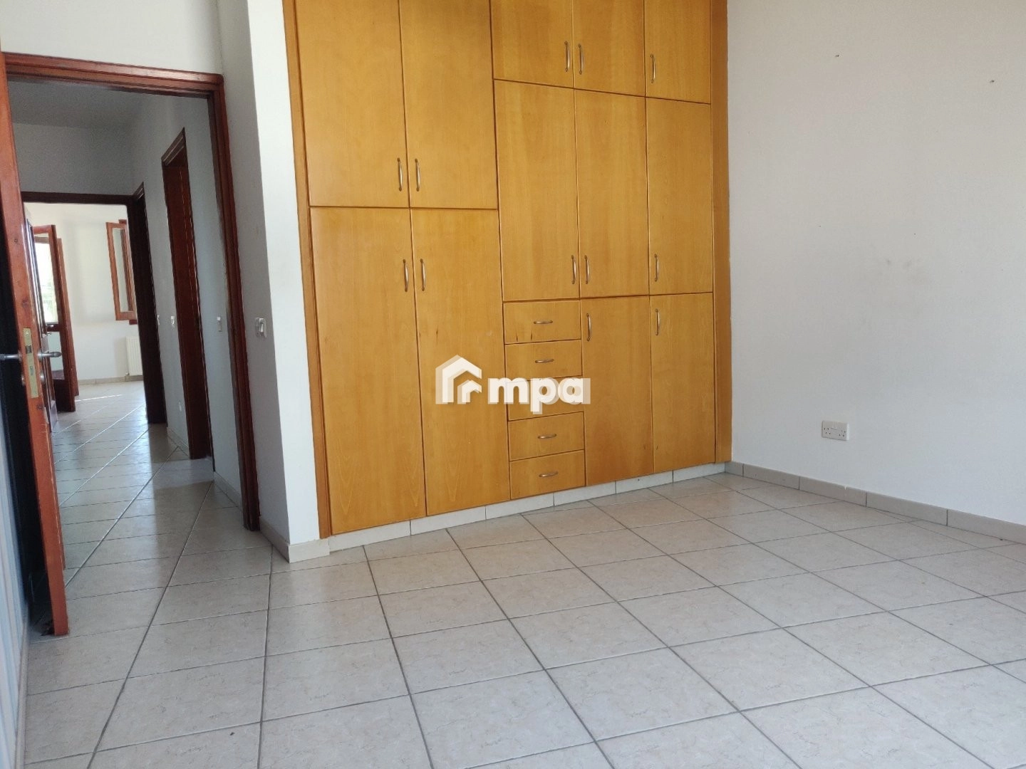 5 Bedroom House for Rent in Agios Dometios, Nicosia District