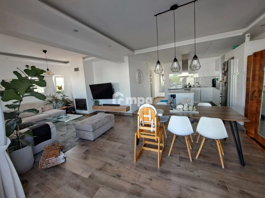 3 Bedroom Apartment for Sale in Strovolos, Nicosia District