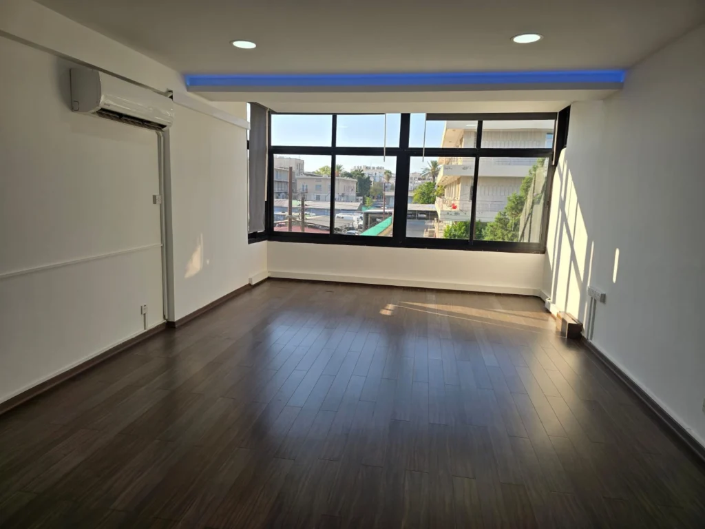 135m² Office for Rent in Limassol – Katholiki