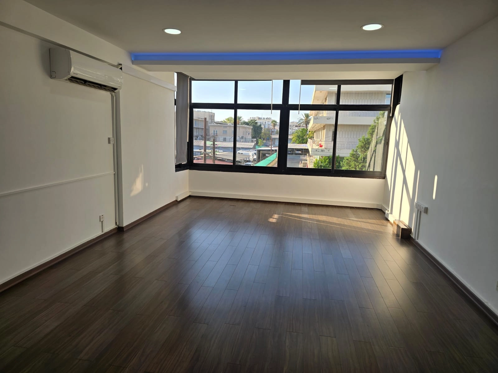 135m² Office for Rent in Limassol – Katholiki