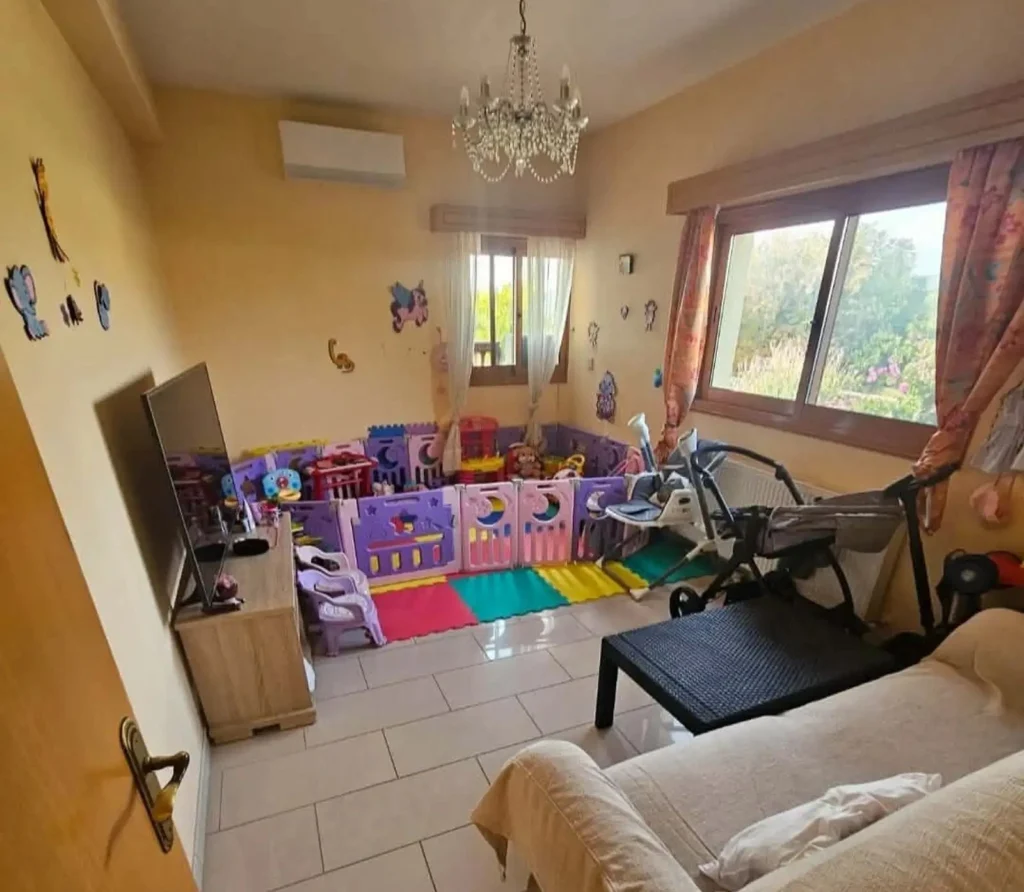 4 Bedroom House for Sale in Erimi, Limassol District
