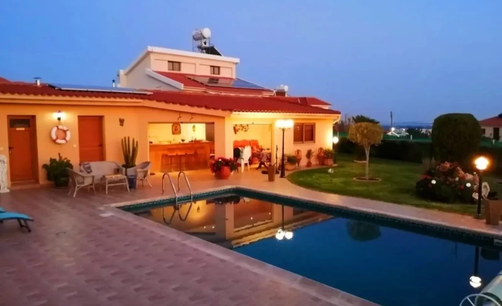 4 Bedroom House for Sale in Erimi, Limassol District