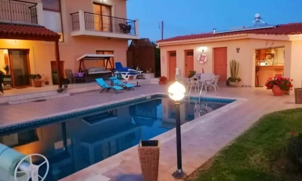 4 Bedroom House for Sale in Erimi, Limassol District