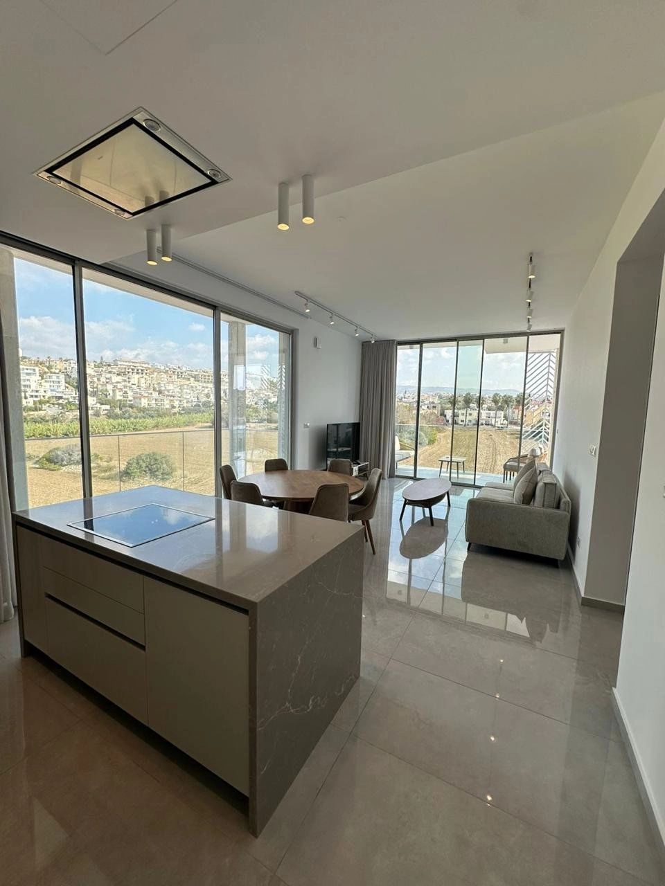 2 Bedroom Apartment for Rent in Tombs Of the Kings, Paphos District