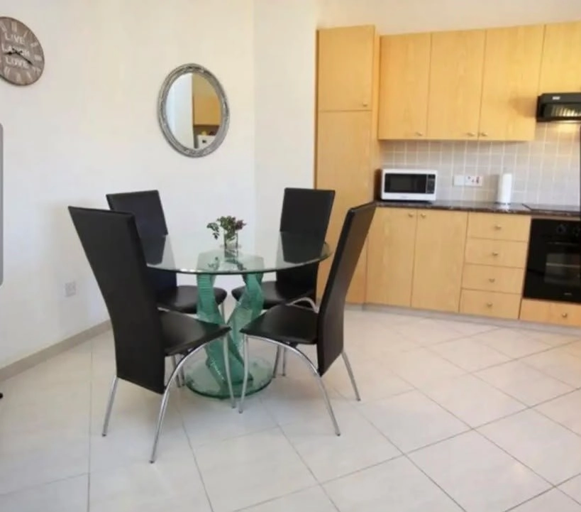2 Bedroom Apartment for Sale in Paphos – Universal