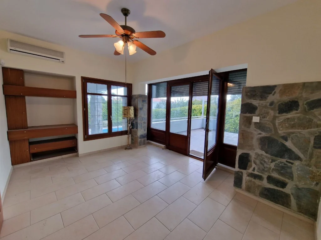 4 Bedroom House for Sale in Limassol – Agios Athanasios