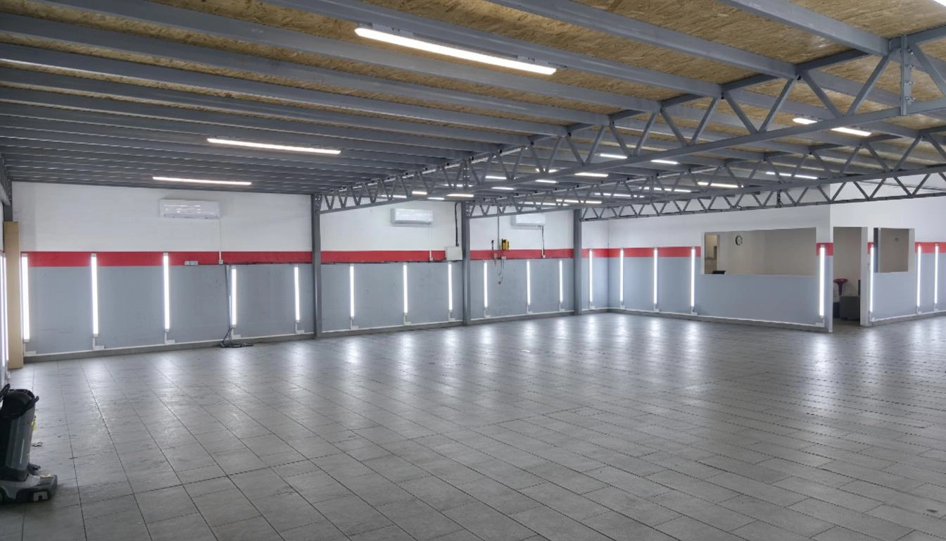 300m² Office for Rent