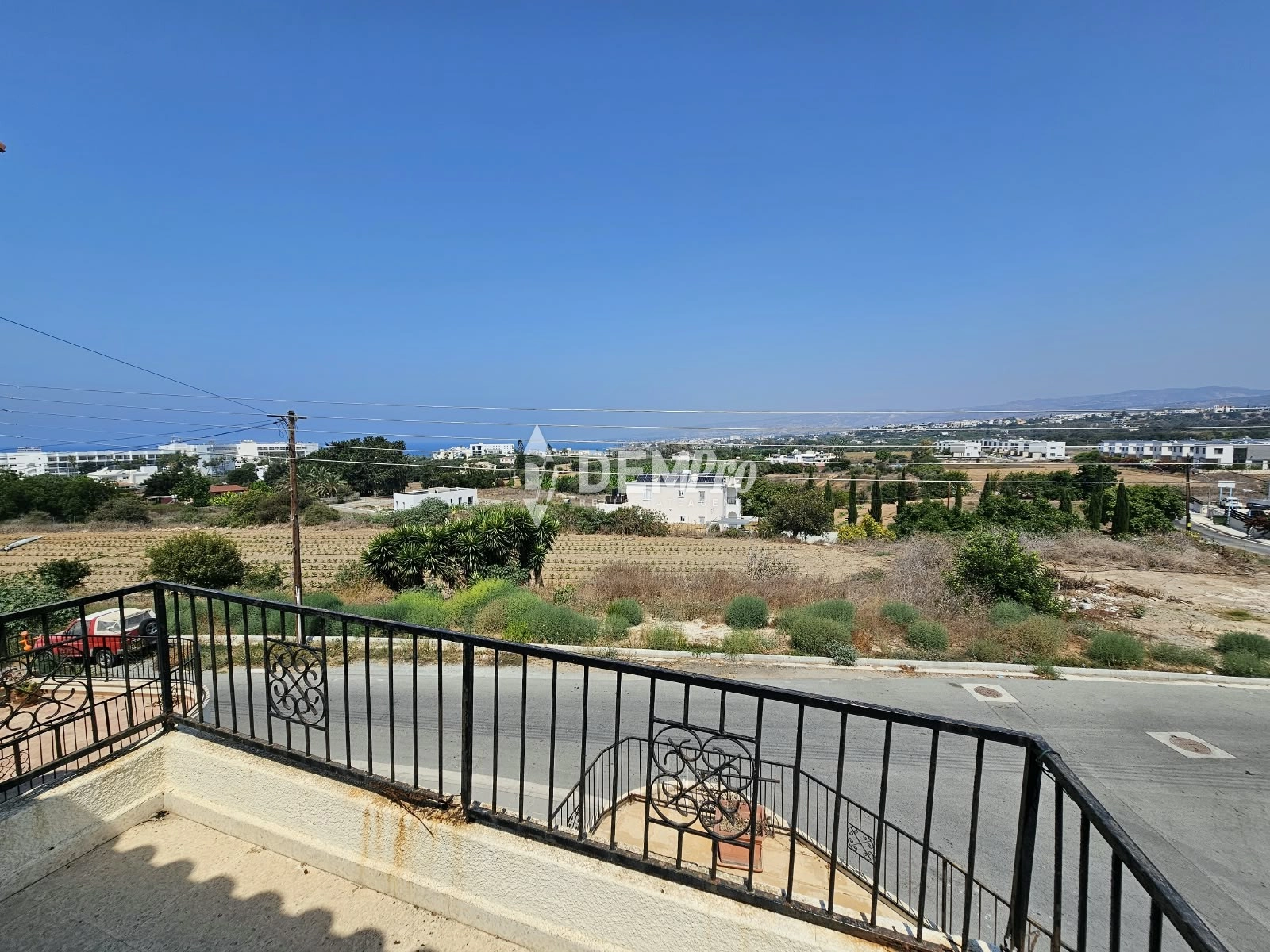 4 Bedroom House for Sale in Chlorakas, Paphos District