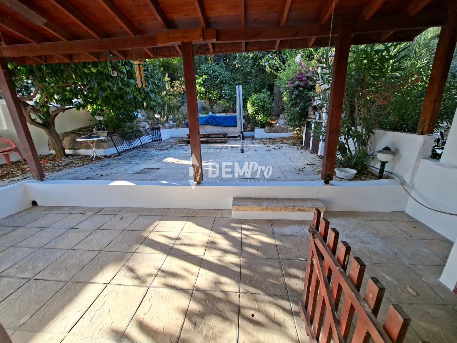 4 Bedroom House for Sale in Chlorakas, Paphos District