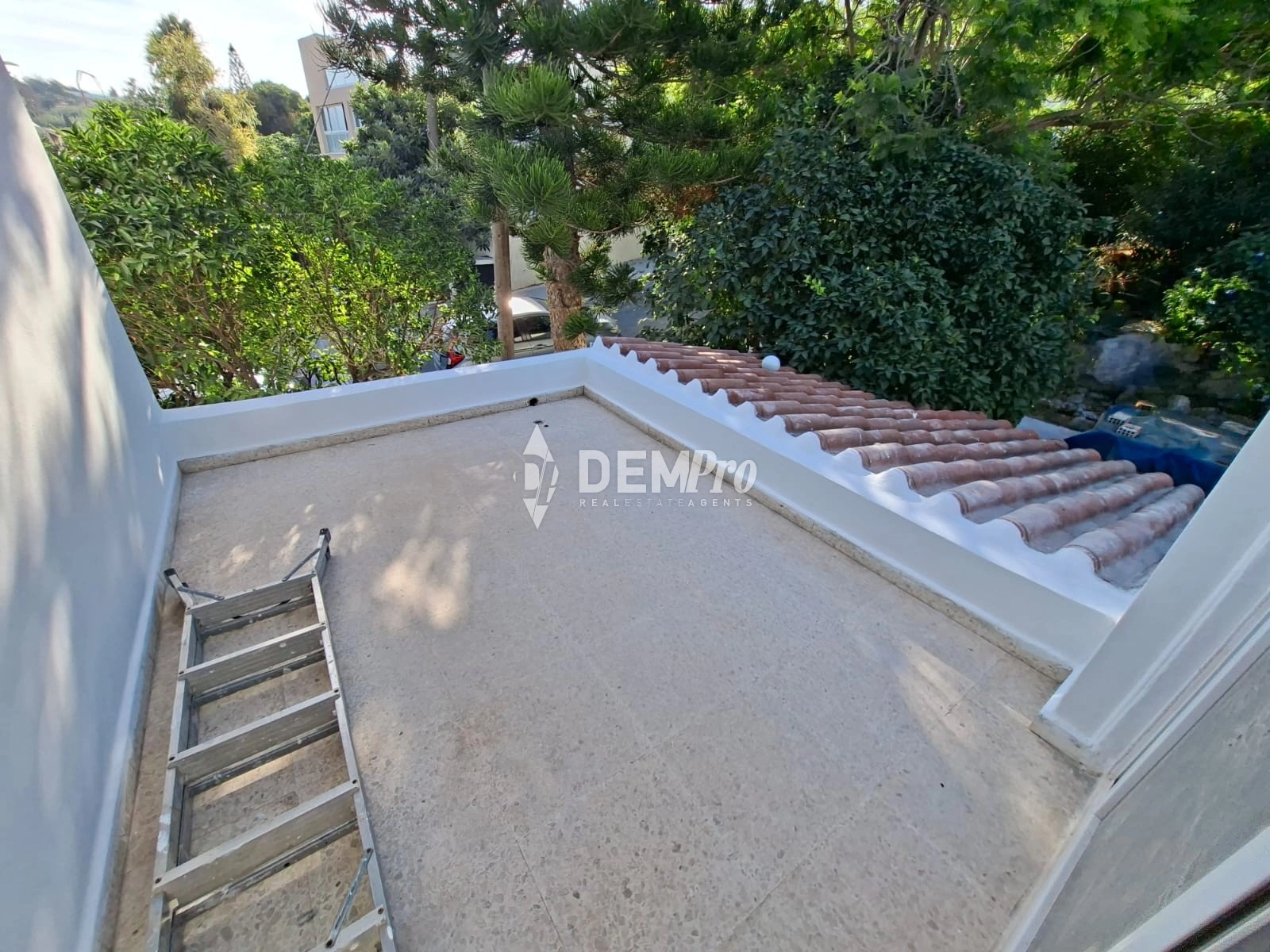 4 Bedroom House for Sale in Chlorakas, Paphos District