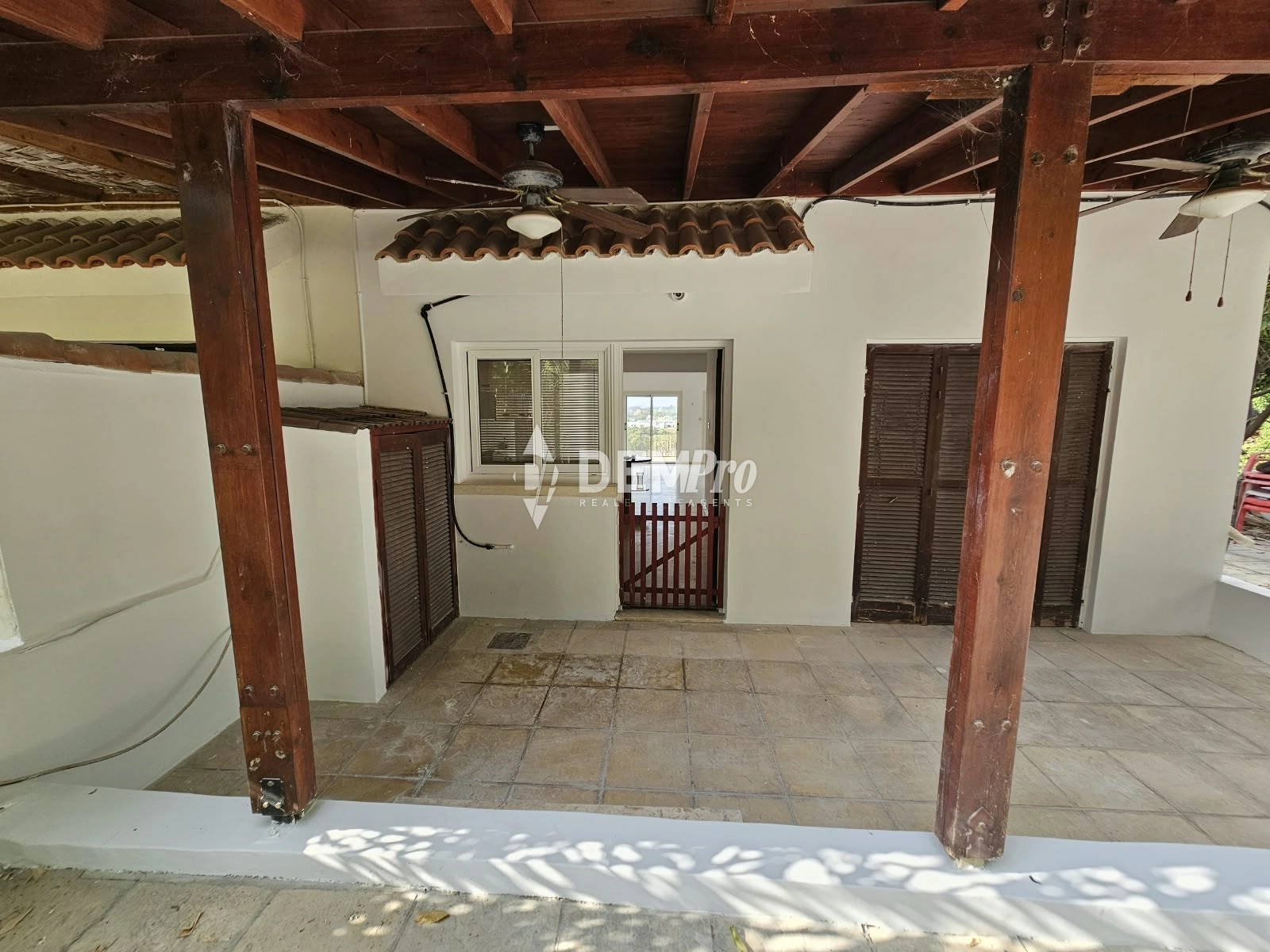 4 Bedroom House for Sale in Chlorakas, Paphos District