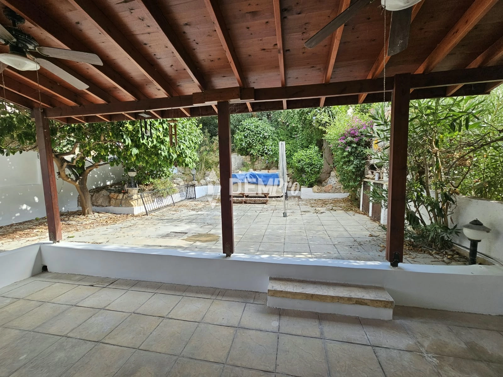 4 Bedroom House for Sale in Chlorakas, Paphos District