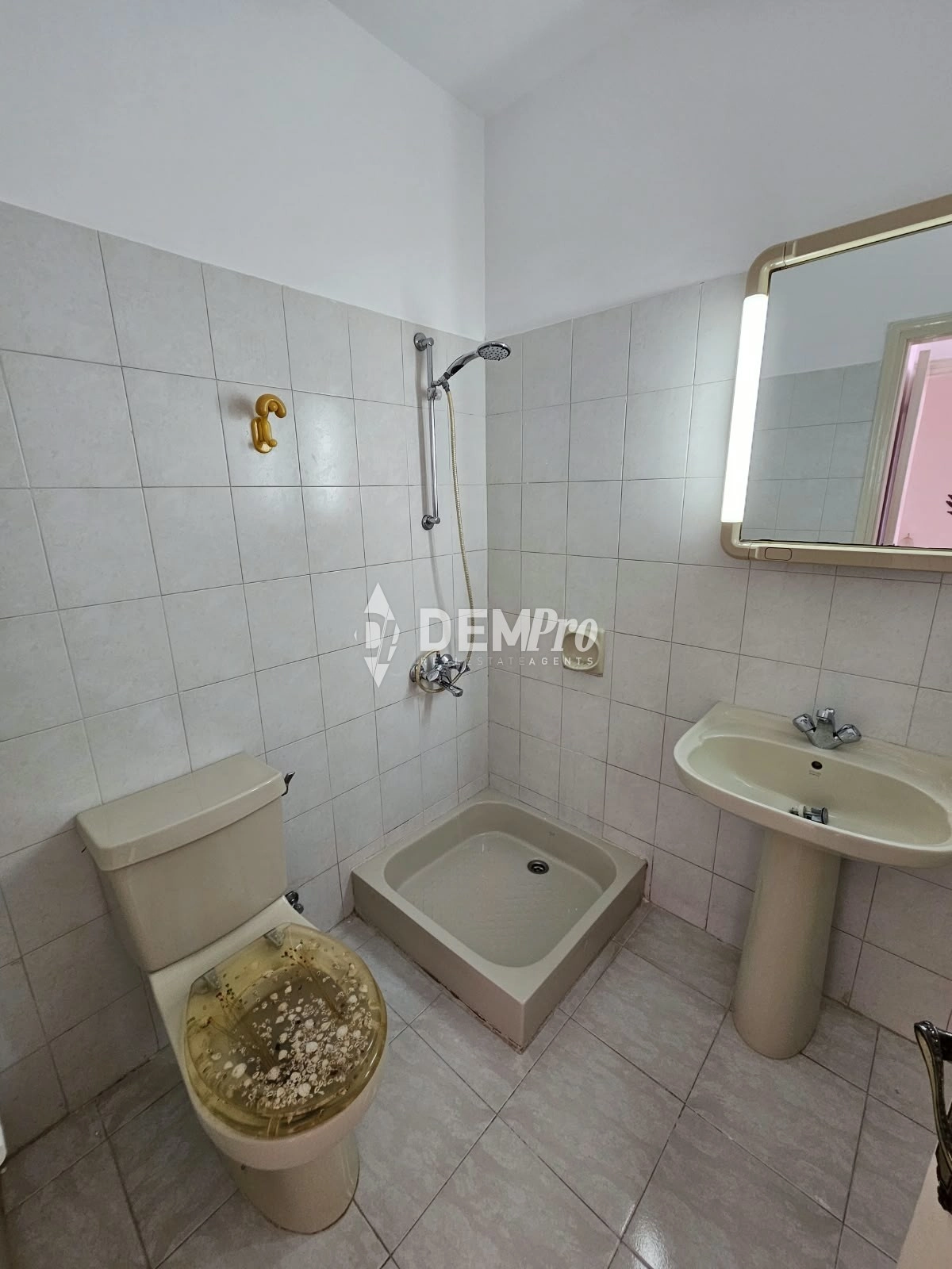 4 Bedroom House for Sale in Chlorakas, Paphos District