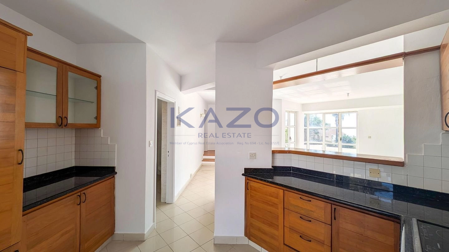 3 Bedroom House for Sale in Chlorakas, Paphos District