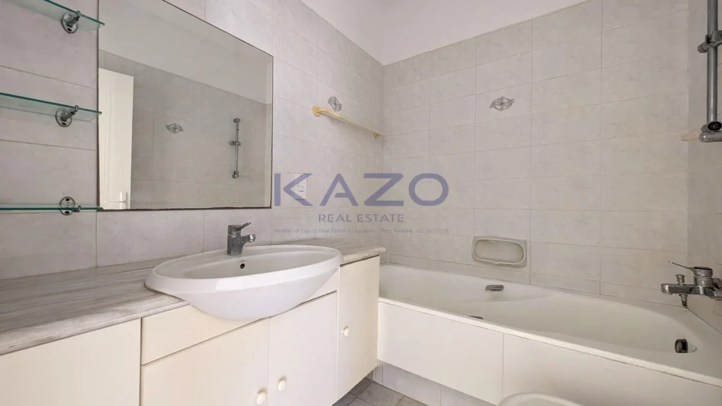 3 Bedroom House for Sale in Chlorakas, Paphos District