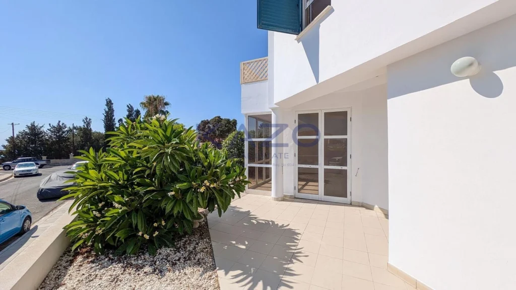 3 Bedroom House for Sale in Chlorakas, Paphos District