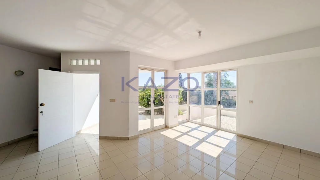 3 Bedroom House for Sale in Chlorakas, Paphos District